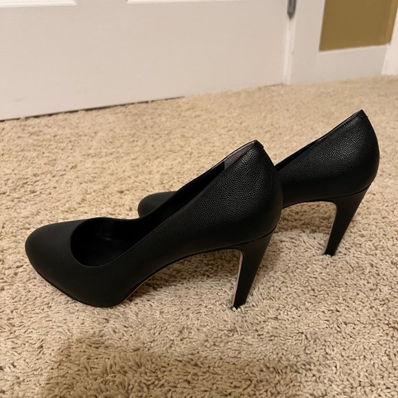 Cole Haan, Women's Black pumps, Size 9 - Picture 7 of 8